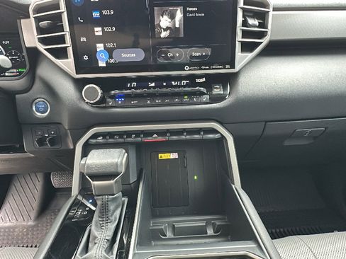 Used 2023 Toyota Tundra Limited image 21