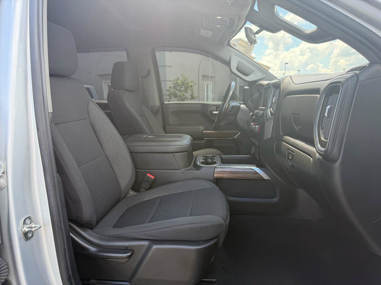 Used 2021 Chevrolet Silverado 1500 LT Trail Boss w/ Bed Protection Package AWD/4WD image 19