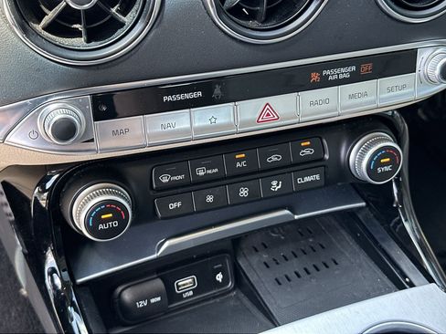 Certified 2023 Kia Stinger GT2 image 17