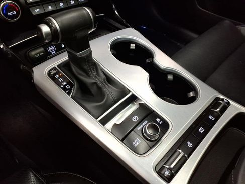 Used 2022 Kia Stinger GT1 image 19