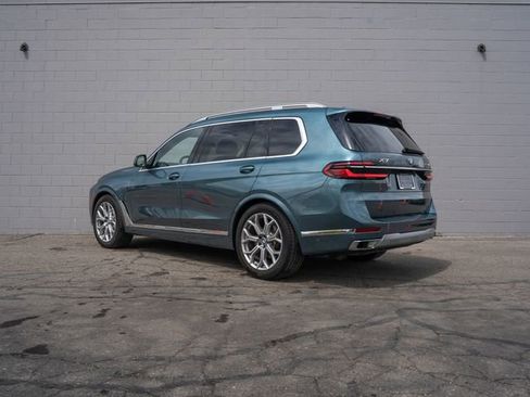 Used 2023 BMW X7 xDrive40i w/ Premium Package AWD/4WD image 3