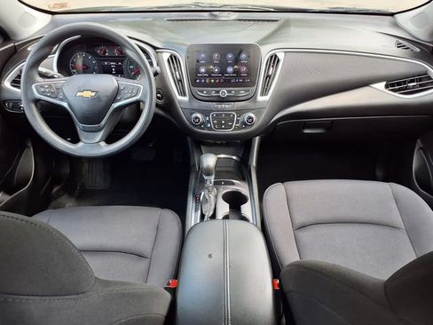 Used 2023 Chevrolet Malibu LT FWD image 9