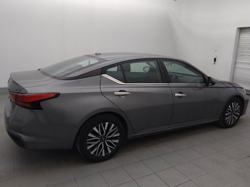 Used 2023 Nissan Altima 2.5 SV image 10