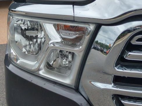 Used 2022 RAM 1500 Big Horn AWD/4WD image 10
