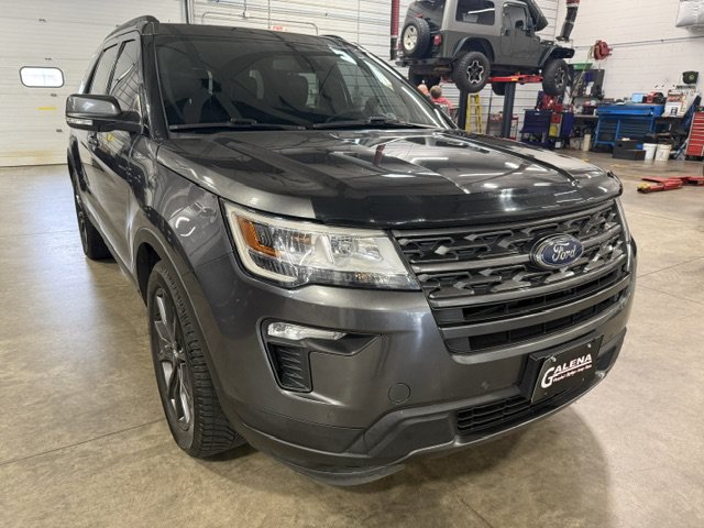 Used 2018 Ford Explorer XLT w/ XLT Appearance Package AWD/4WD image 1