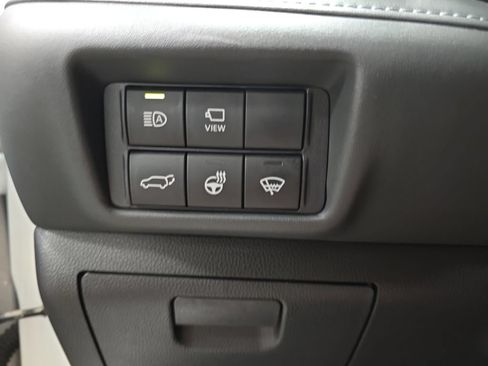 Used 2021 Toyota Highlander Platinum FWD image 29