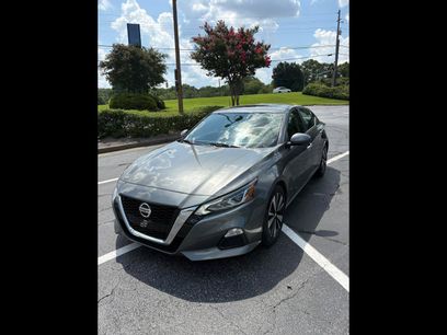 Used 2022 Nissan Altima 2.5 SV w/ SV Premium Package