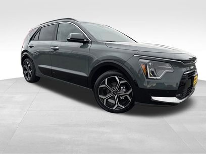 New 2025 Kia Niro SX Touring