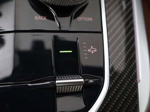 Used 2024 BMW X7 M60i w/ Executive Package image 69