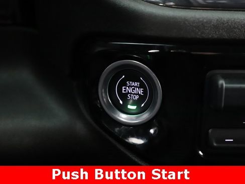 Used 2024 Chevrolet Silverado 2500 ZR2 w/ Technology Package image 24