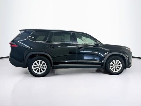 Used 2025 Toyota Grand Highlander AWD image 10