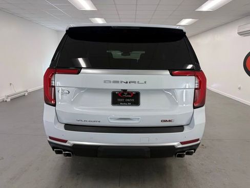 New 2026 GMC Yukon Denali w/ Sun & Power Step Package image 7
