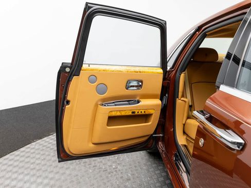 Used 2013 Rolls-Royce Ghost RWD image 59