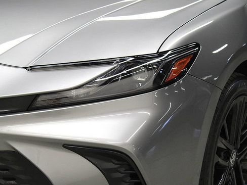 Used 2025 Toyota Camry SE w/ Convenience Package AWD/4WD image 32
