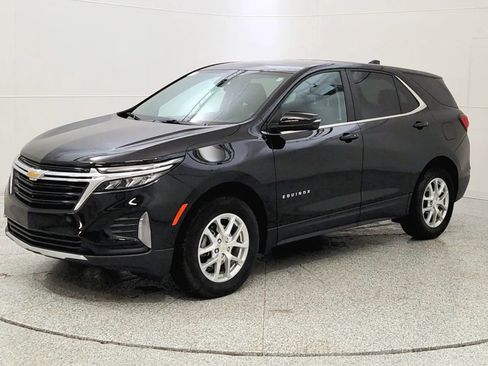 Used 2022 Chevrolet Equinox LT image 3