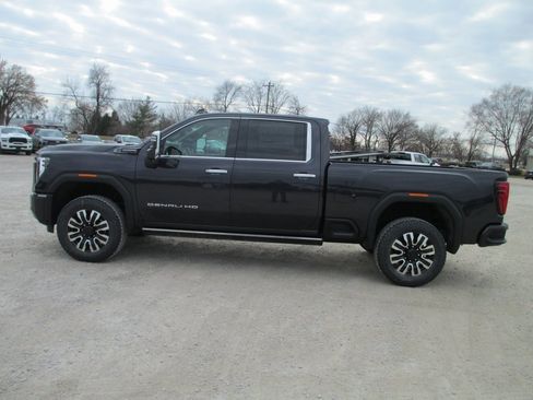 New 2026 GMC Sierra 2500 Denali Ultimate image 10