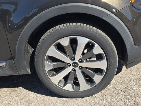 Used 2021 Kia Telluride EX w/ EX Premium Package image 34