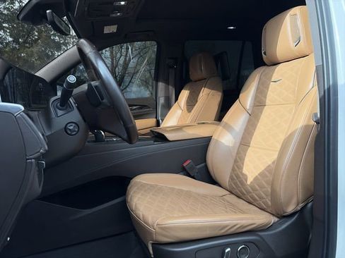 Used 2021 Cadillac Escalade Sport w/ Driver Assist Tech Package RWD image 17