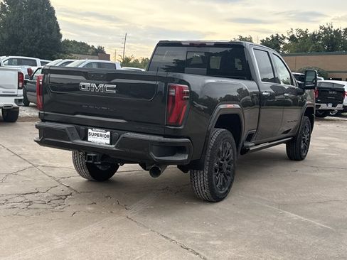 New 2026 GMC Sierra 2500 Denali Ultimate w/ LPO, Black Badging Package AWD/4WD image 3