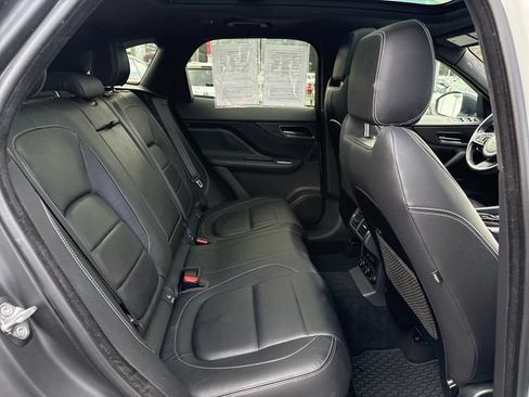 Used 2019 Jaguar F-PACE S AWD/4WD image 10