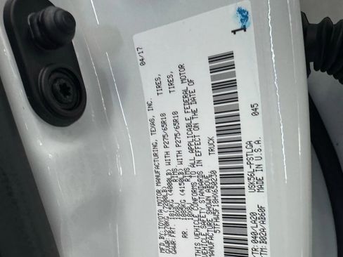 Used 2017 Toyota Tundra Limited w/ Limited Premium Package image 35