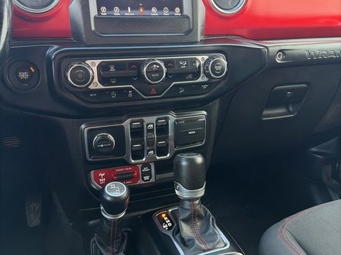 Used 2021 Jeep Wrangler Unlimited Rubicon image 15