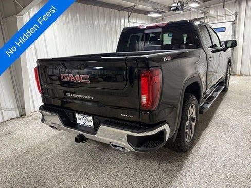 New 2026 GMC Sierra 1500 SLT image 23