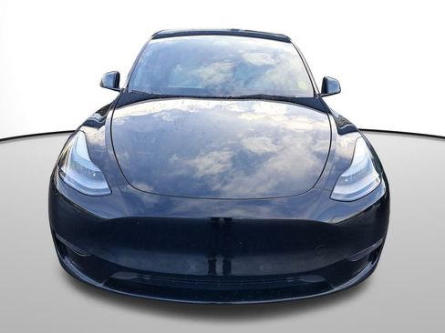 Used 2023 Tesla Model Y Long Range image 9