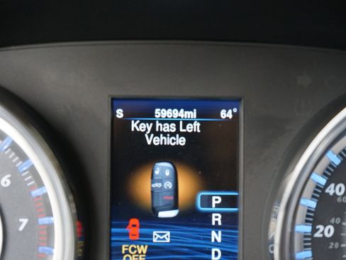 Used 2014 Chrysler 300 SRT8 w/ Leather Interior Group image 14