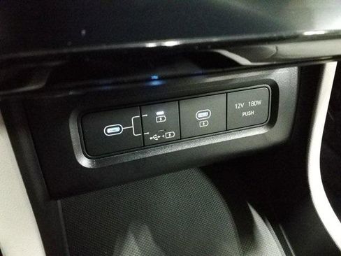 New 2026 Hyundai Tucson Blue SE image 9