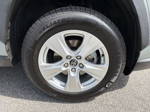 Used 2021 Toyota RAV4 XLE image 30