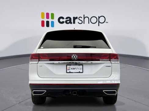 Used 2024 Volkswagen Atlas SE image 4
