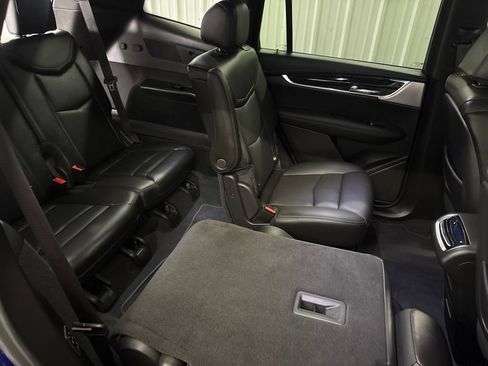 Certified 2025 Cadillac XT6 Premium Luxury FWD image 32