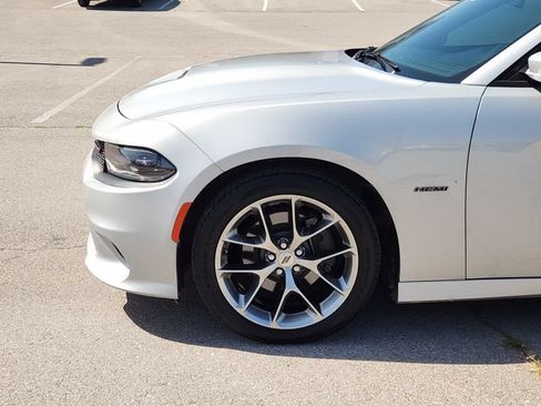 Used 2019 Dodge Charger R/T w/ Plus Group RWD image 8