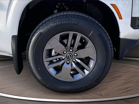 New 2026 Nissan Frontier SV w/ SV Convenience Package image 11