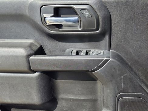 Used 2022 Chevrolet Silverado 1500 Custom image 25