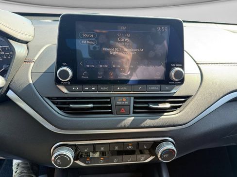 Used 2019 Nissan Altima 2.5 SR w/ SR Premium Package FWD image 25