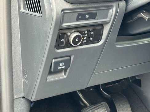 Used 2025 Ford F150 XLT w/ Equipment Group 301A Standard image 27