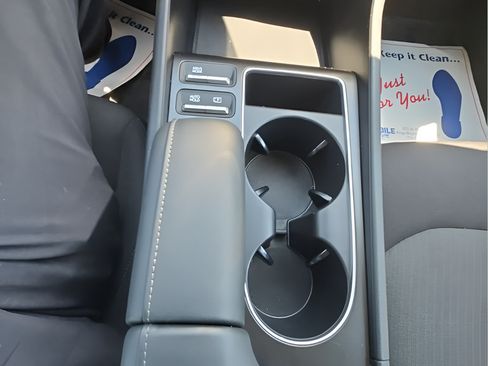 Used 2025 Hyundai Sonata SEL FWD image 19