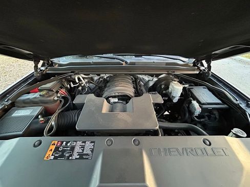 Used 2017 Chevrolet Suburban LT w/ LT Signature Package image 11