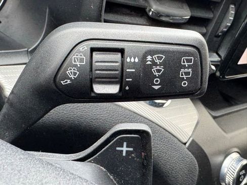 Used 2020 Ford Explorer XLT w/ Equipment Group 202A image 32