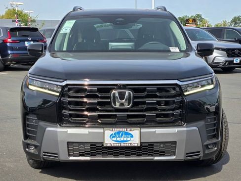 New 2026 Honda Pilot Elite image 2