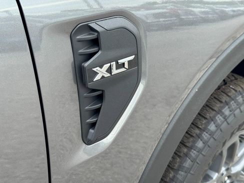 New 2025 Ford Ranger XLT w/ FX4 Off-Road Package image 11