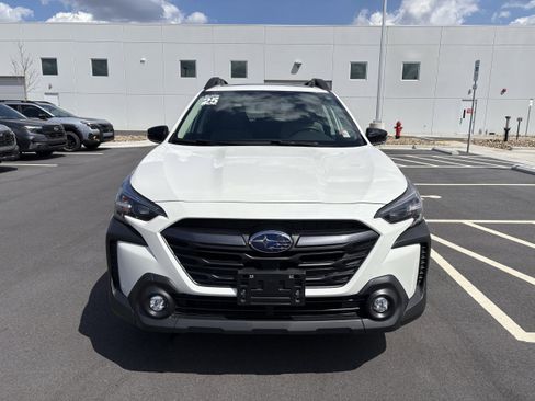 Certified 2025 Subaru Outback Premium image 2