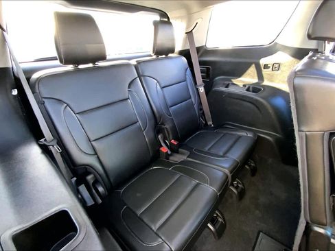 Certified 2021 GMC Acadia SLT image 15