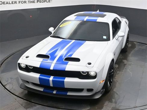 Used 2022 Dodge Challenger SRT Hellcat image 39