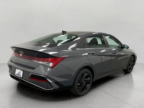 New 2026 Hyundai Elantra SEL Sport Premium FWD image 3
