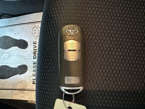 Used 2020 Toyota Yaris LE FWD image 16