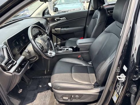 Used 2023 Kia Sportage EX AWD/4WD image 14