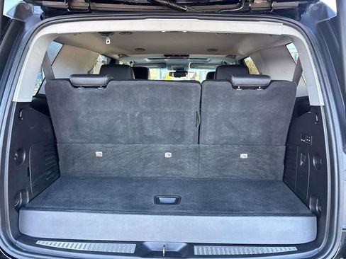 Used 2020 GMC Yukon SLT w/ Open Road Package image 18